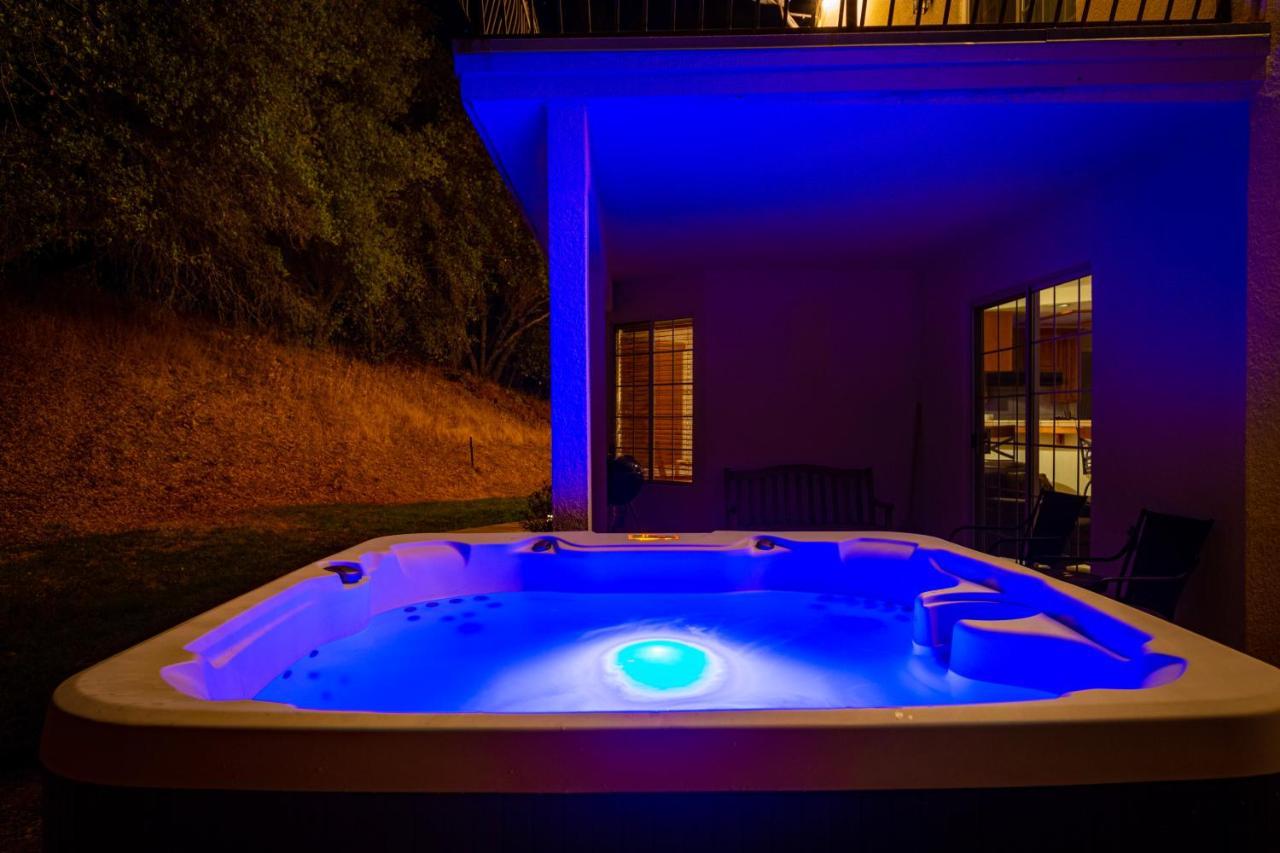 הוילה אוקהורסט Mountain Majesty With Hot Tub, Pool Table, Generator, Ev Hookup מראה חיצוני תמונה